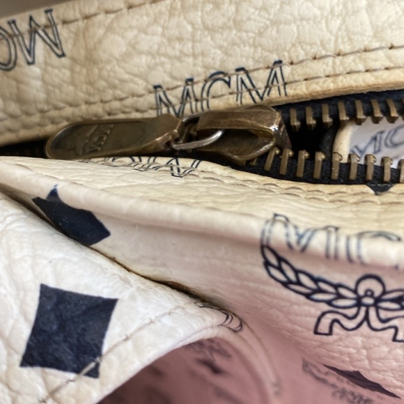 MCM Bag - Picture 10 of 13